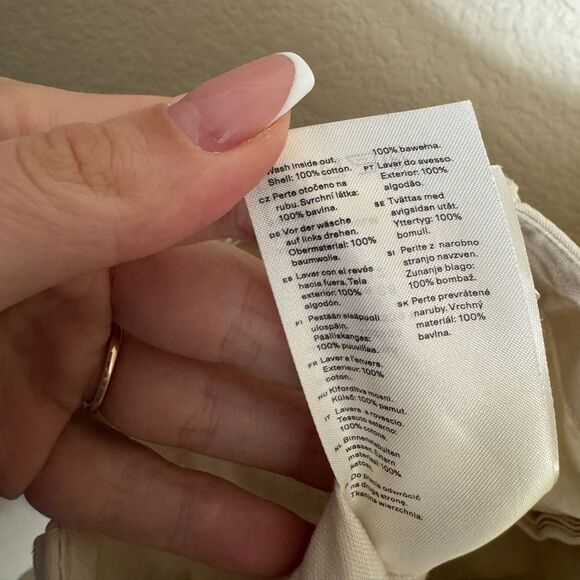 Arket High Waist Twill Cargo Shorts Cream Size 38 6US - Picture 7 of 7